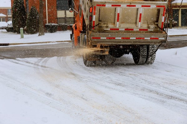 Le sel de déneigement : Avantages et meilleures pratiques
