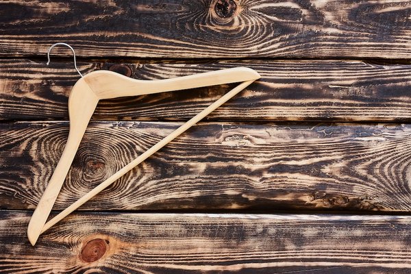 Est-ce que les patères en bois naturel sont le choix éco-chic pour une décoration intérieure fonctionnelle ?