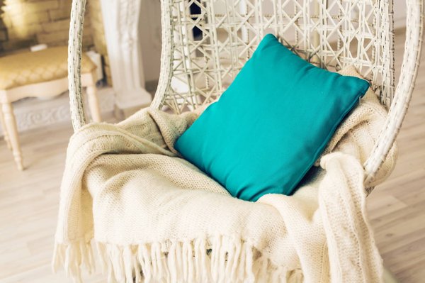 Où acheter un jeté de canapé ?