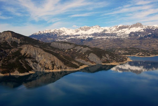 Quelle est la solution pour intégrer une petite serre d'intérieur dans un appartement sans balcon ?